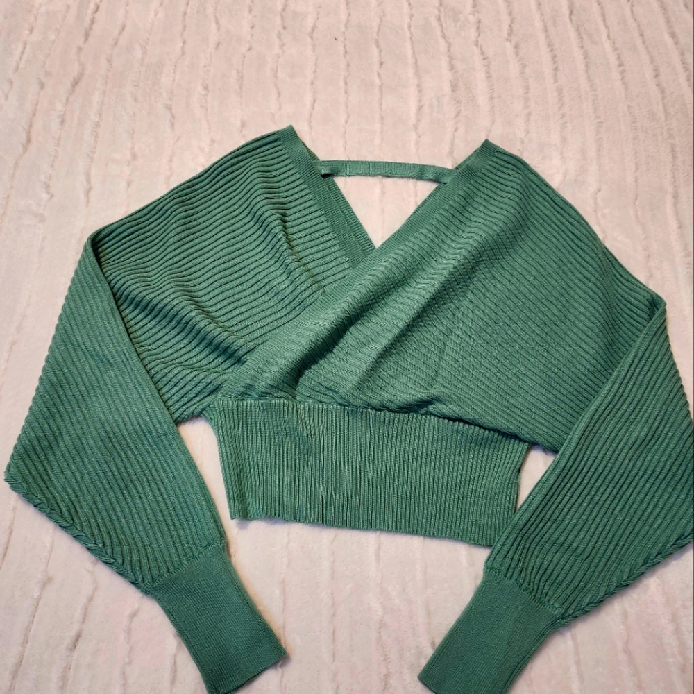 Dreamers Deput sage green sweater size S